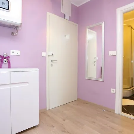 With Parking Space - 15841 Apartman *