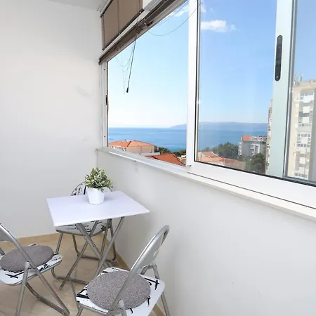 With Parking Space - 15841 Apartman