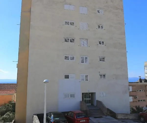 With Parking Space - 15841 Daire *