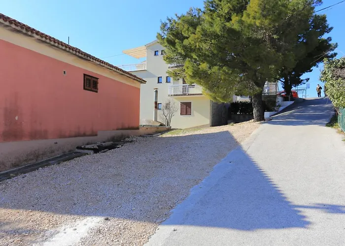 Daire With Parking Space - 15841 Makarska