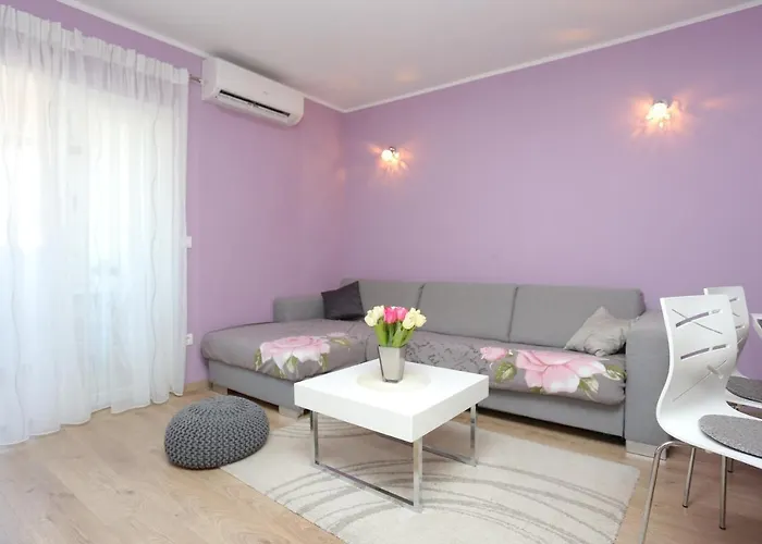 With Parking Space - 15841 Makarska