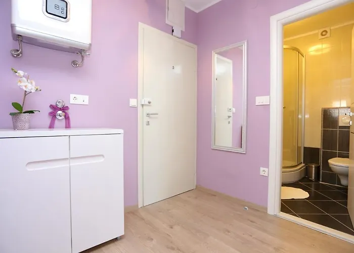 With Parking Space - 15841 Apartment *